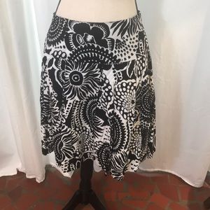 Karen Kane casual skirt